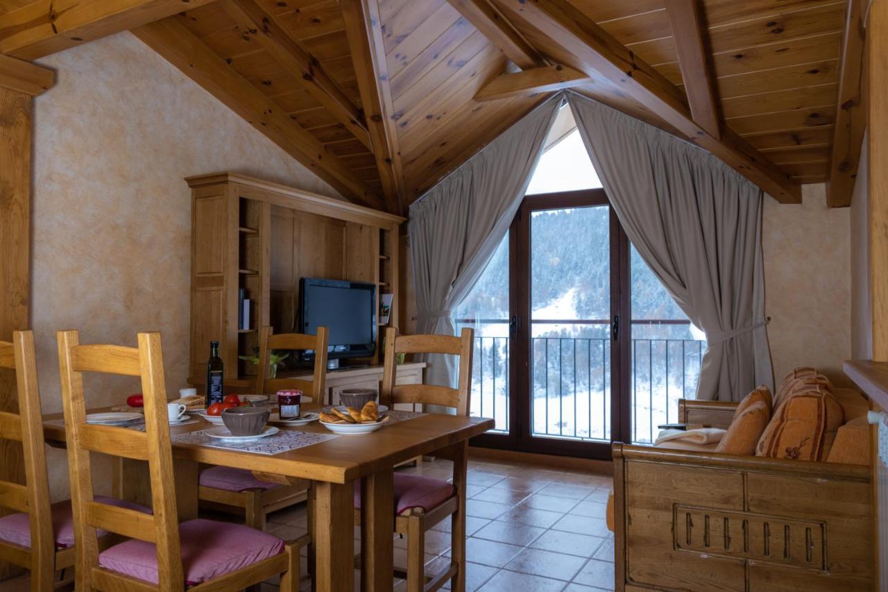 Apartaments Els Llacs Bordes d'Envalira Eksteriør bilde